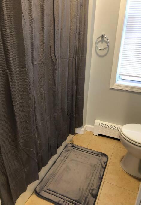 Private 2-Bedroom With Free Parking And Direct Bus To Nyc Manhattan Only 2 Blocks Away Linden Zewnętrze zdjęcie