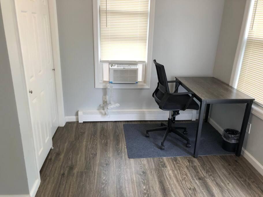 Private 2-Bedroom With Free Parking And Direct Bus To Nyc Manhattan Only 2 Blocks Away Linden Zewnętrze zdjęcie